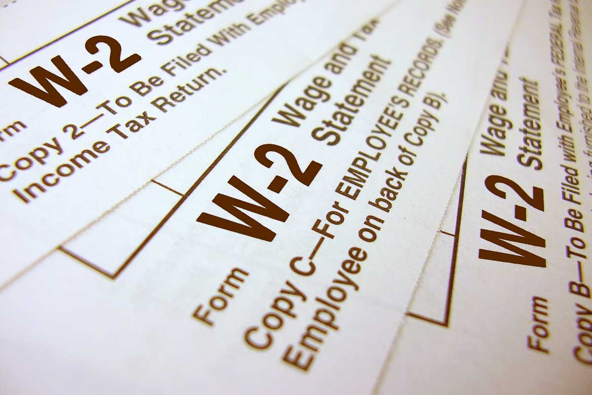 W-2 and 1099 Deadlines for Business – Important Dates & Penalties
